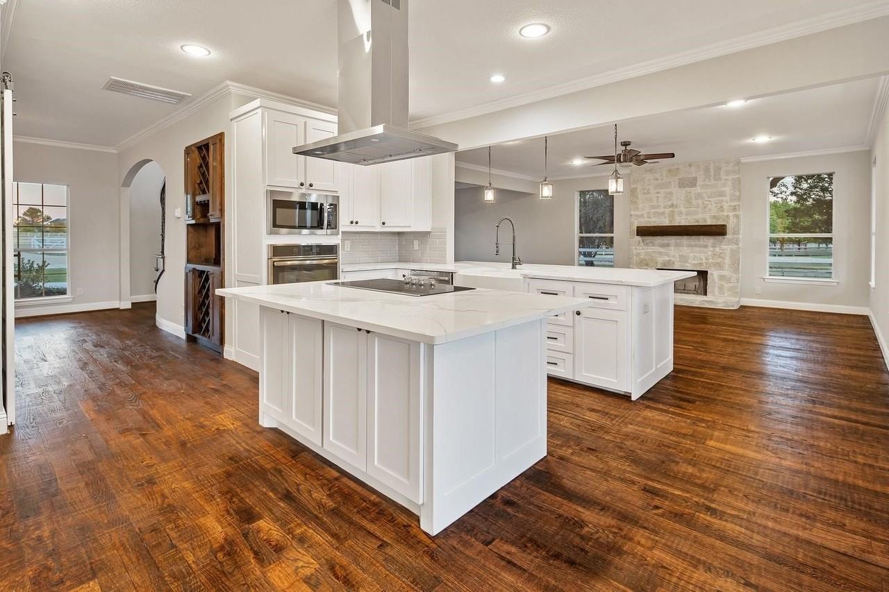 8285 Falcon Ct - Photo 7 of 13