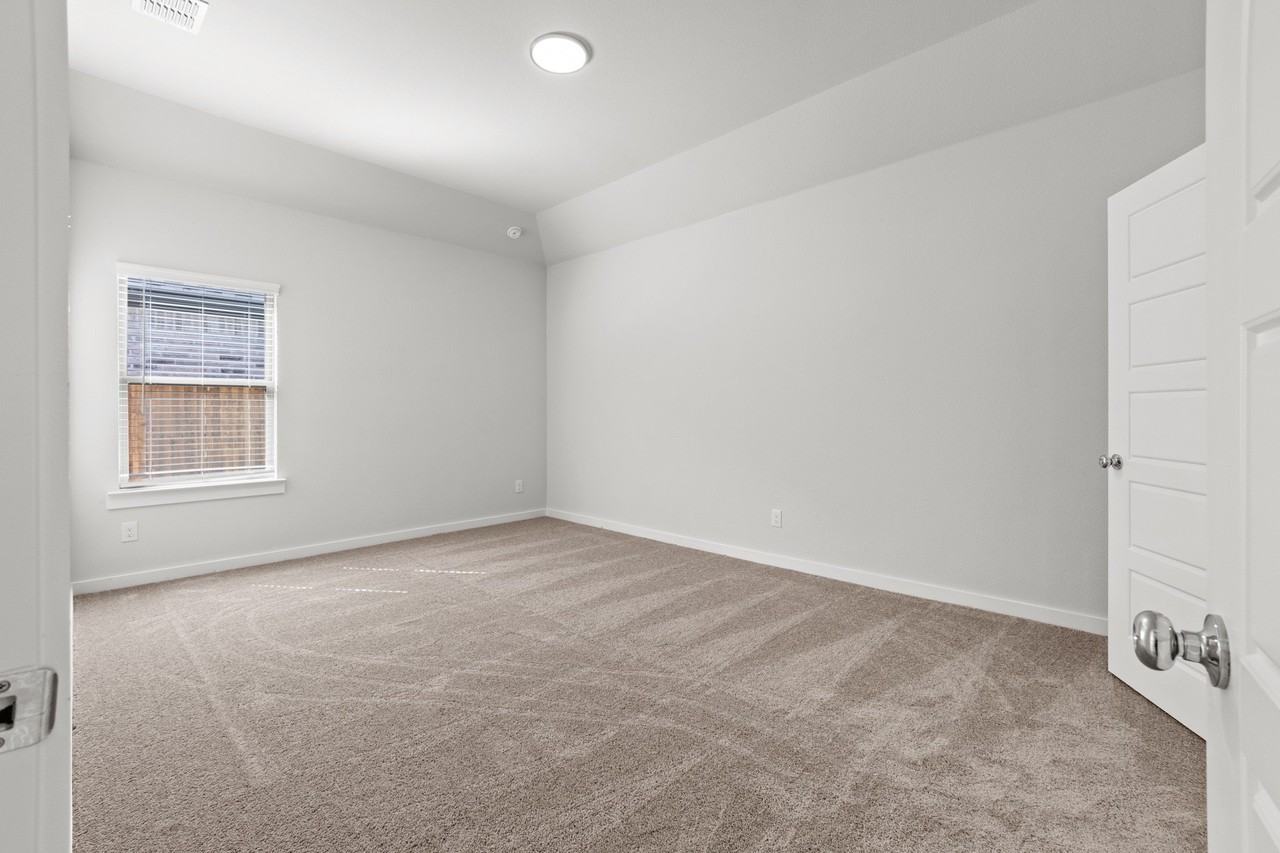 106 Travine Dr - Photo 7 of 18