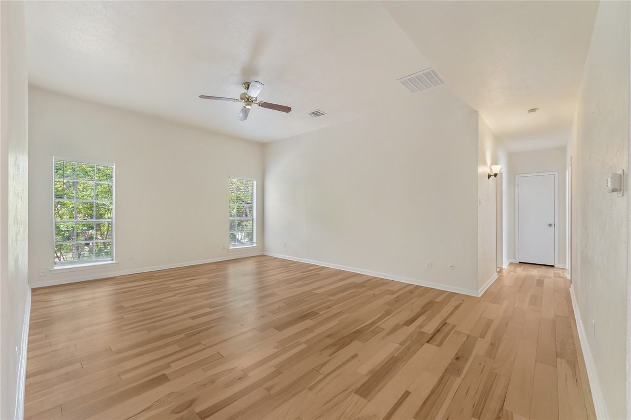 10438 High Hollows Dr #245 - Photo 4 of 15
