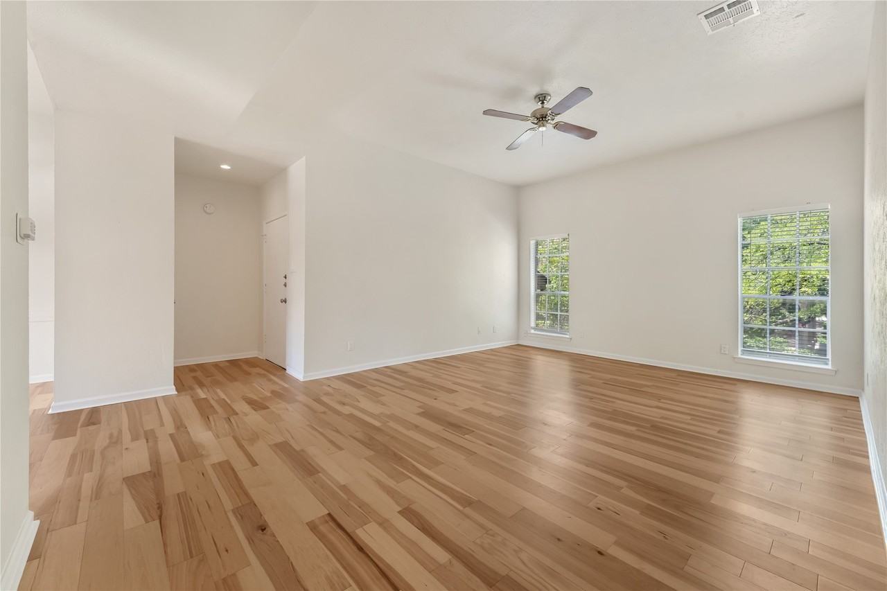 10438 High Hollows Dr #245 - Photo 6 of 15