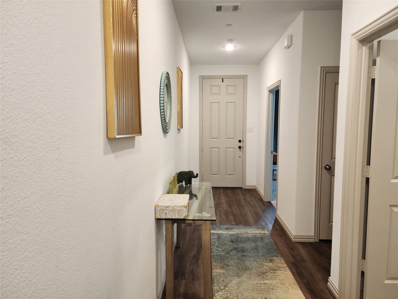 4704 Haltom Rd - Photo 3 of 28