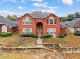 featured image of 1226 Rivercrest Dr