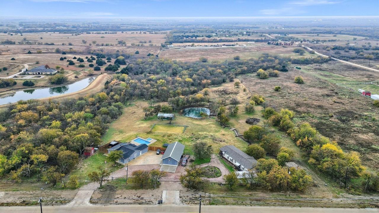 2212 W J Fred Smith Pkwy - Photo 2 of 29