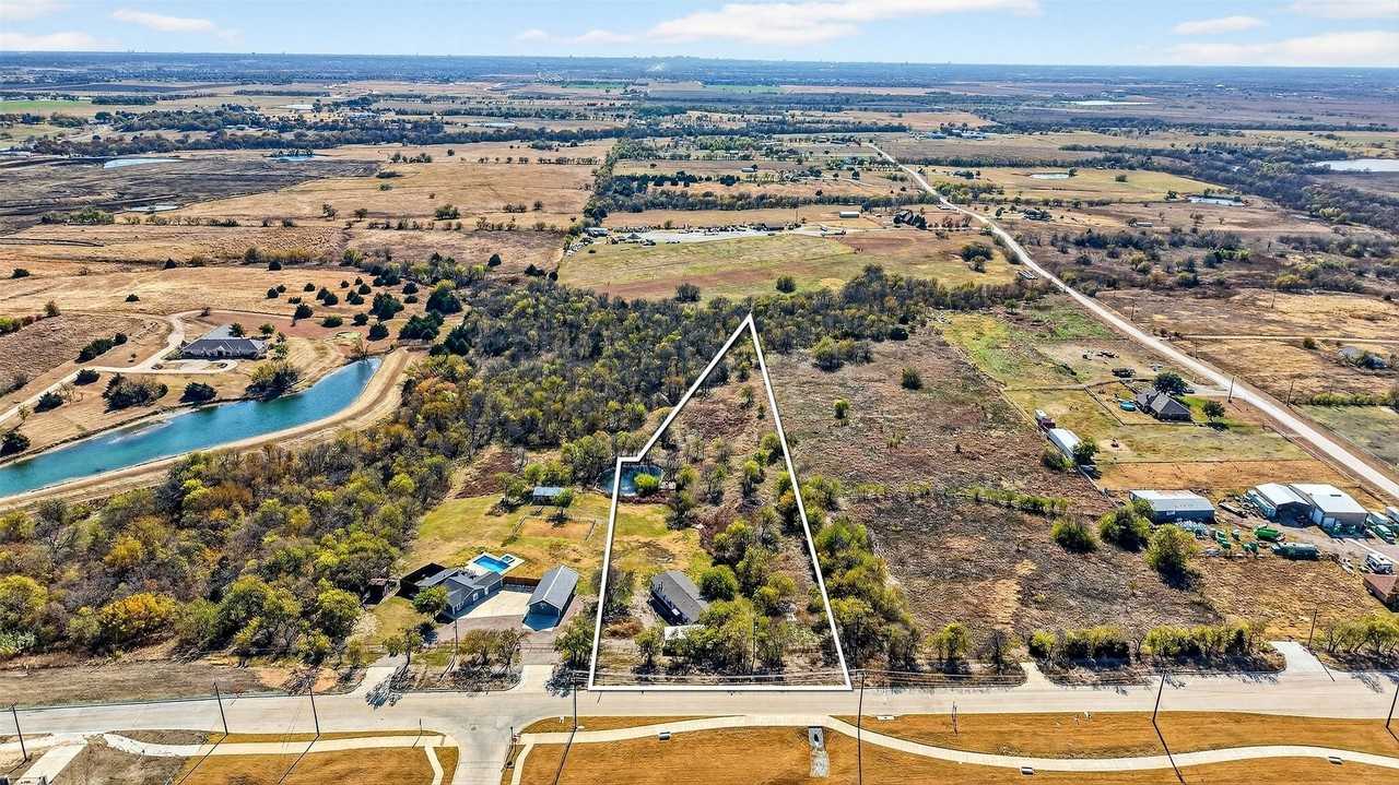9174 County Road 9 - Photo 2 of 39