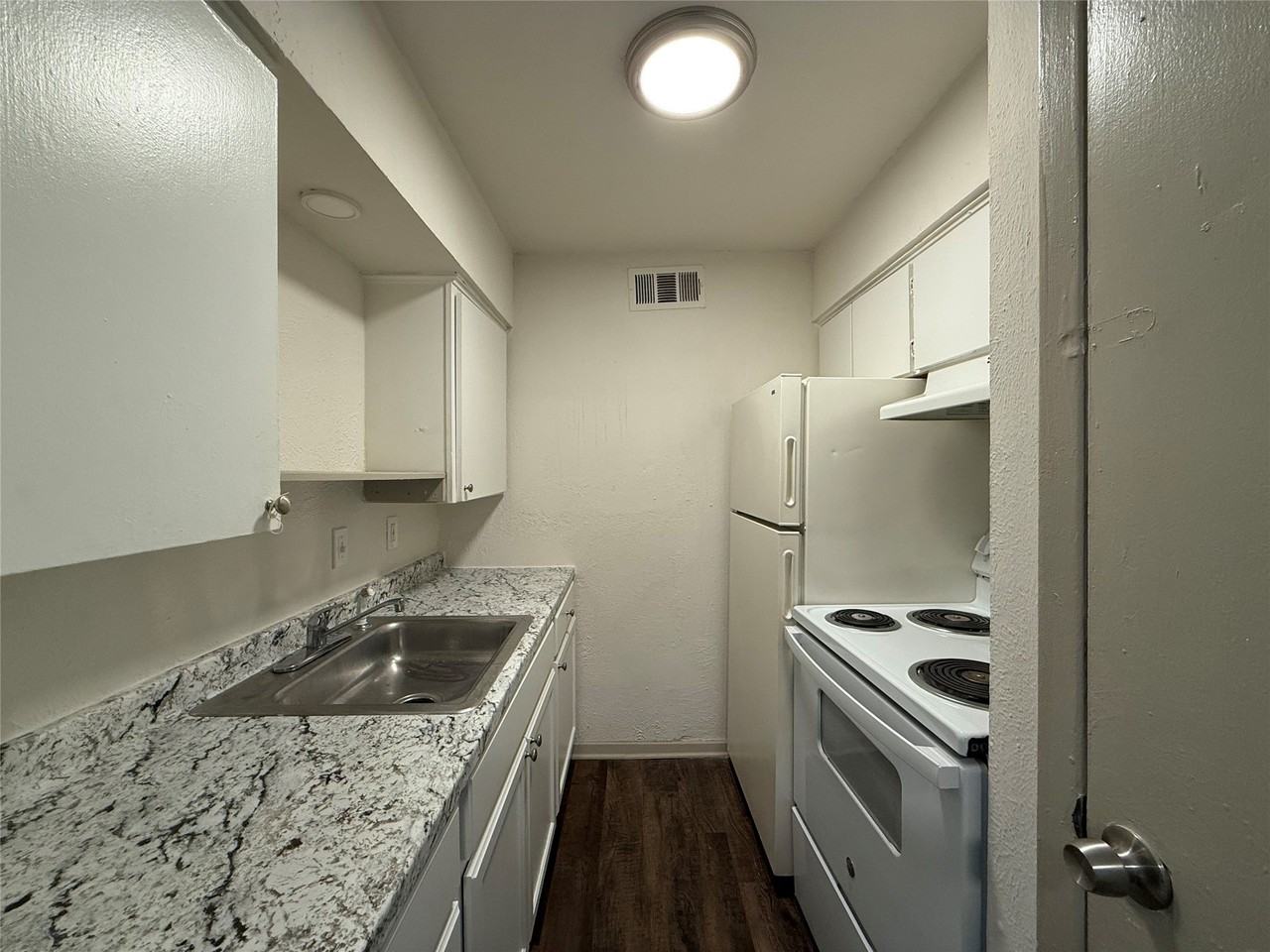 3627 Almazan Dr #117 - Photo 2 of 6