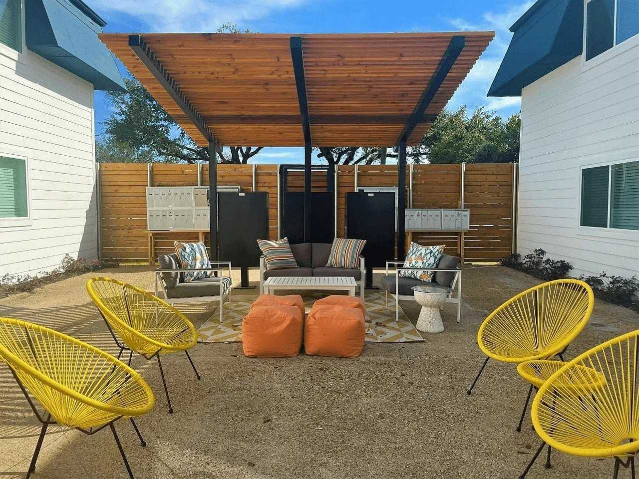 3627 Almazan Dr #117 - Photo 6 of 6