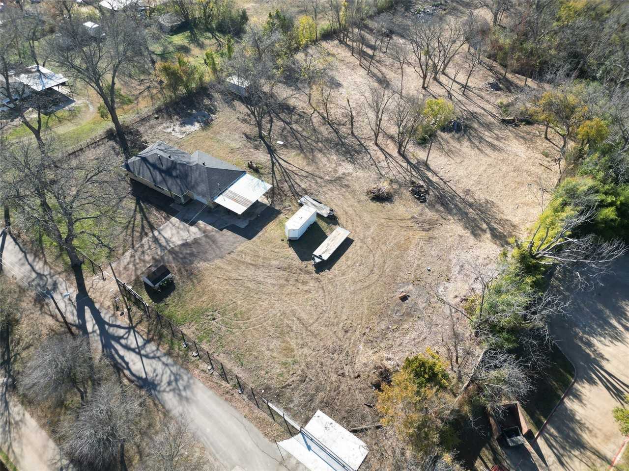 425 Cheshier Rd - Photo 2 of 15