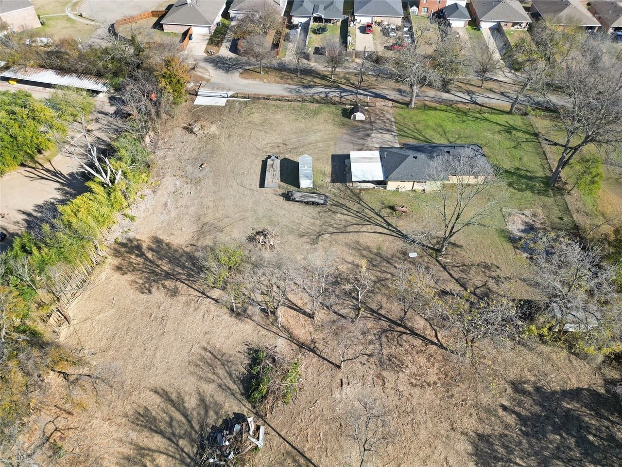 425 Cheshier Rd - Photo 3 of 15