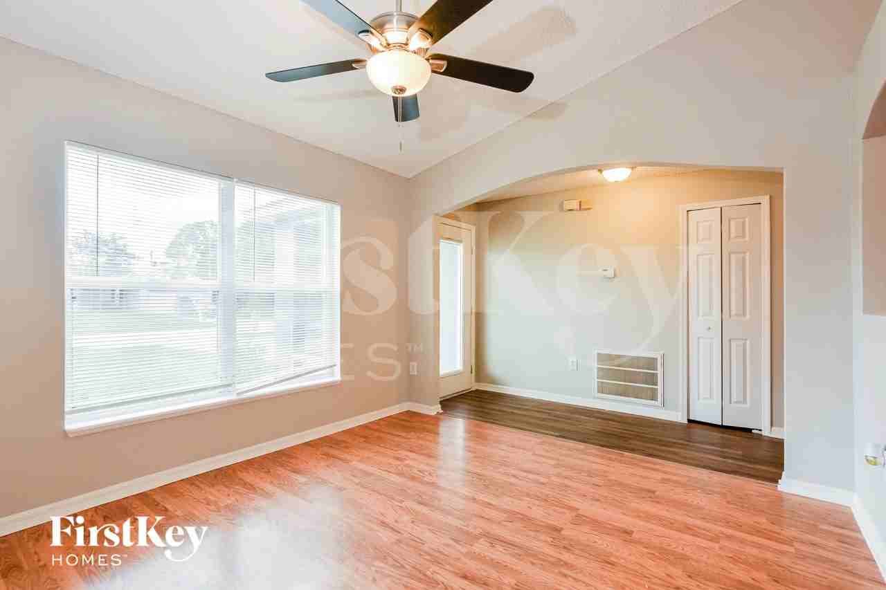 3075 Blaine Cir - Photo 2 of 15