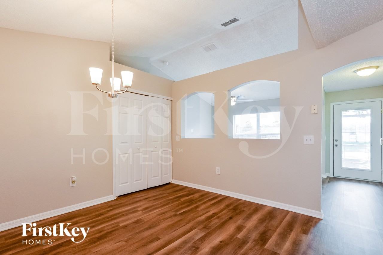 3075 Blaine Cir - Photo 3 of 15