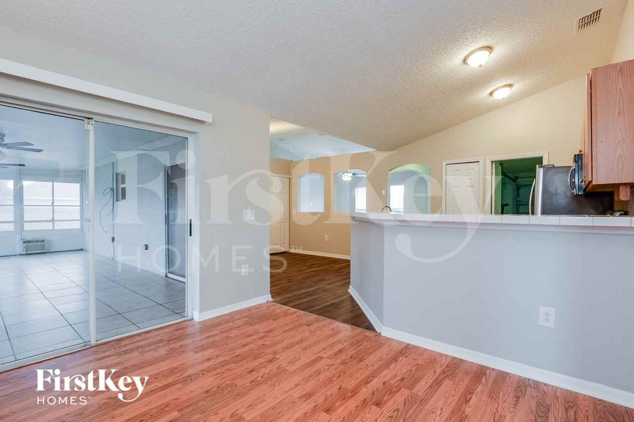 3075 Blaine Cir - Photo 6 of 15
