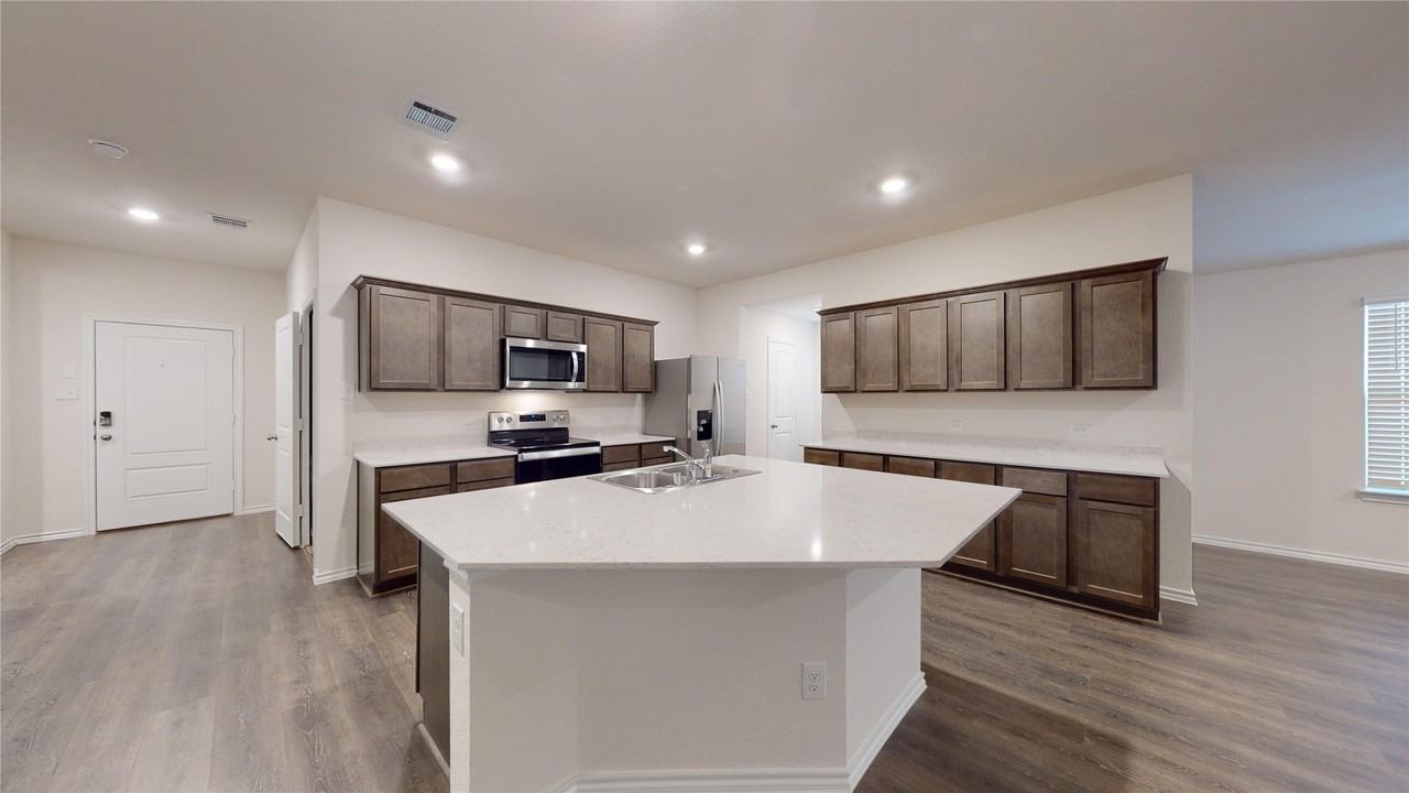 15133 Ace Dr - Photo 3 of 20
