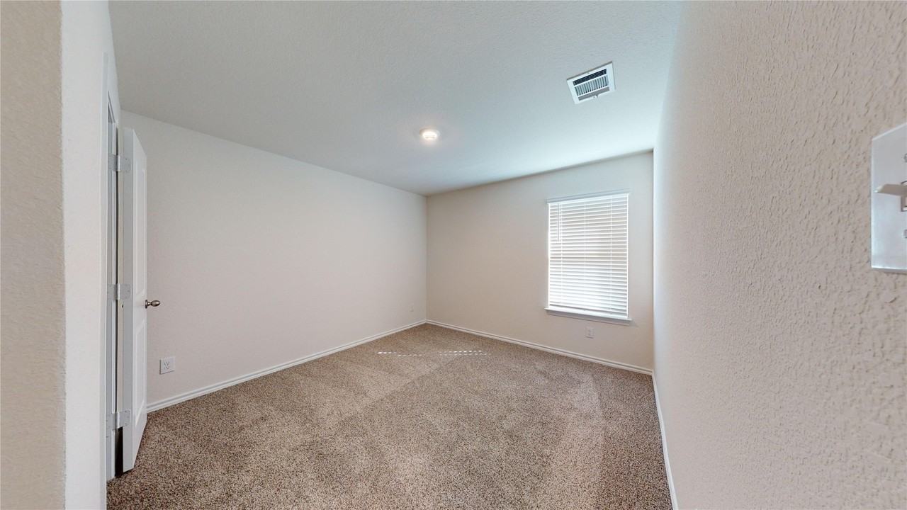 15133 Ace Dr - Photo 4 of 20