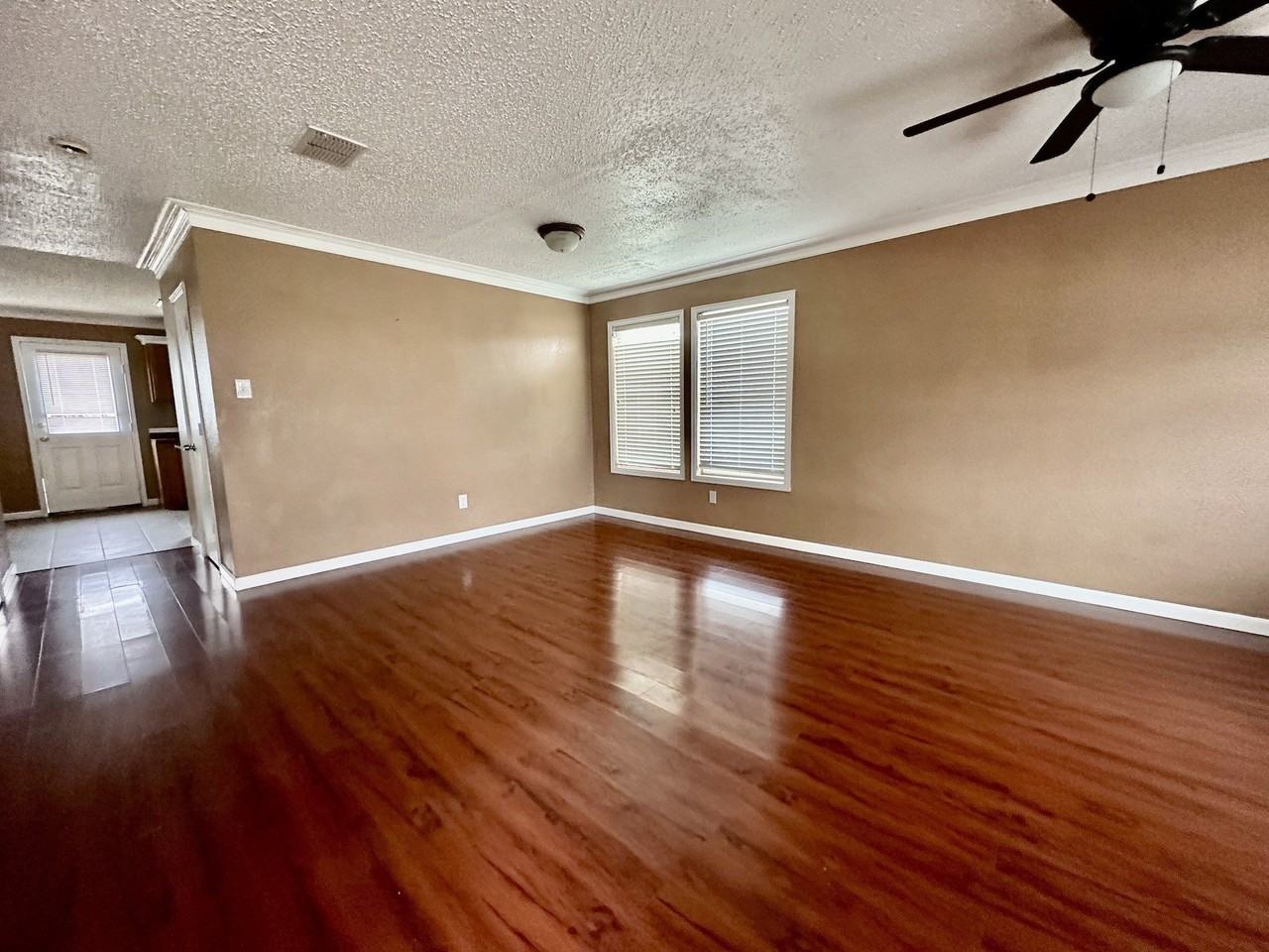 5437 New Castleton Ln - Photo 2 of 16