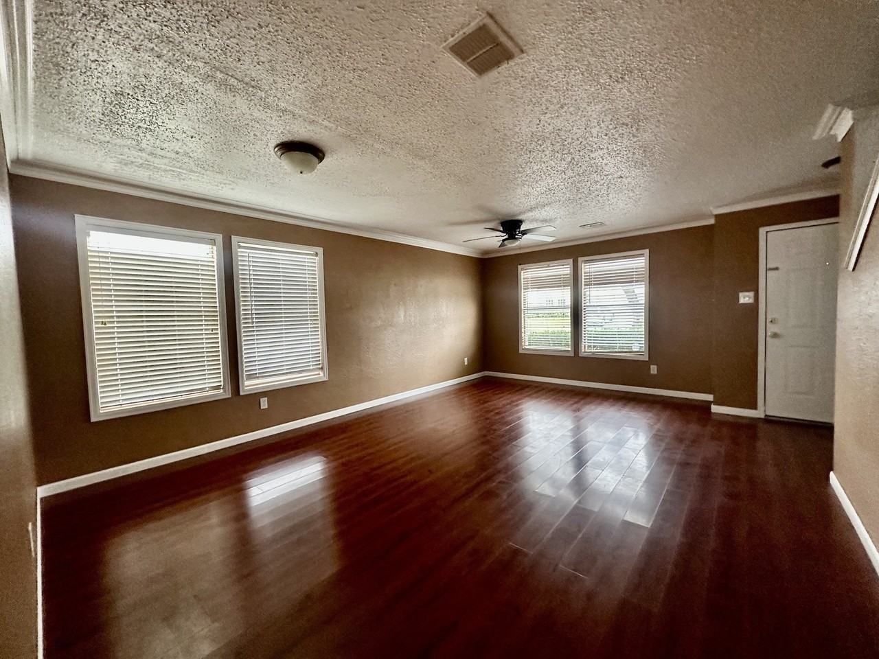 5437 New Castleton Ln - Photo 6 of 16
