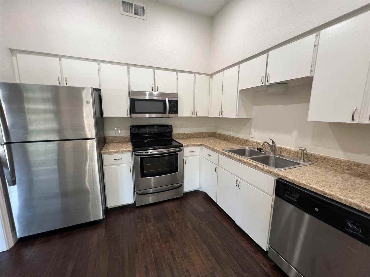10432 High Hollows Dr #241 - Photo 4 of 32