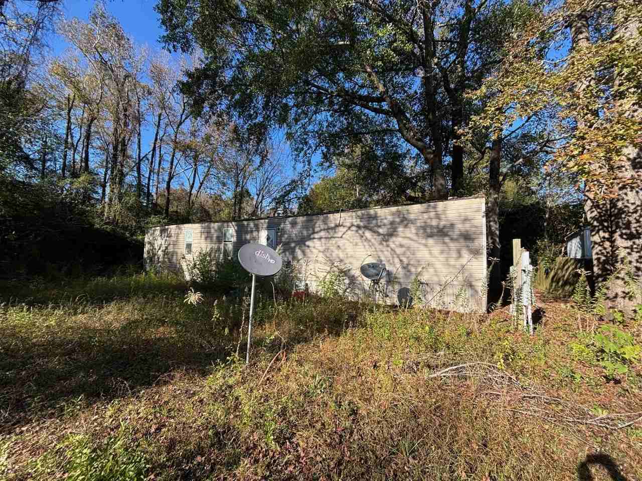 1233 Suncrest Cir - Photo 4 of 16