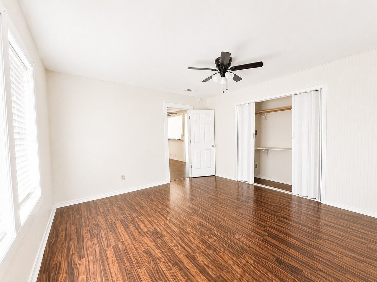 709 S Munger Blvd - Photo 4 of 25