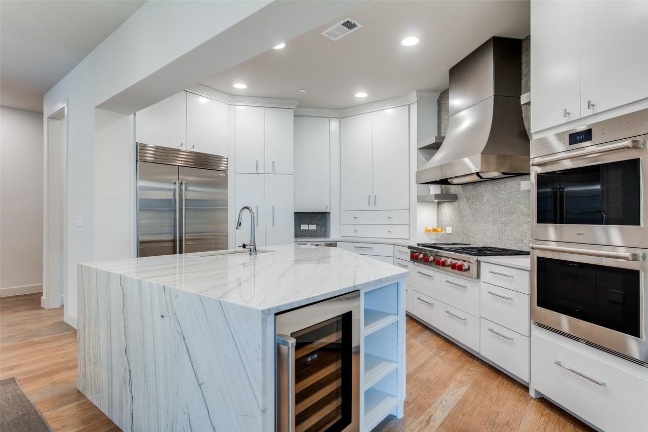 74 Cortes Dr - Photo 2 of 36
