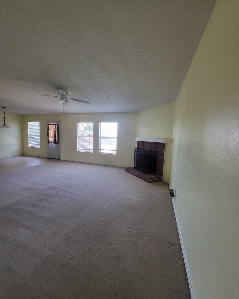 2513 Barksdale Dr - Photo 5 of 25