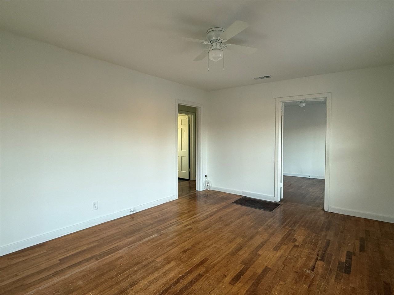 620 N Walnut St #622 - Photo 5 of 10