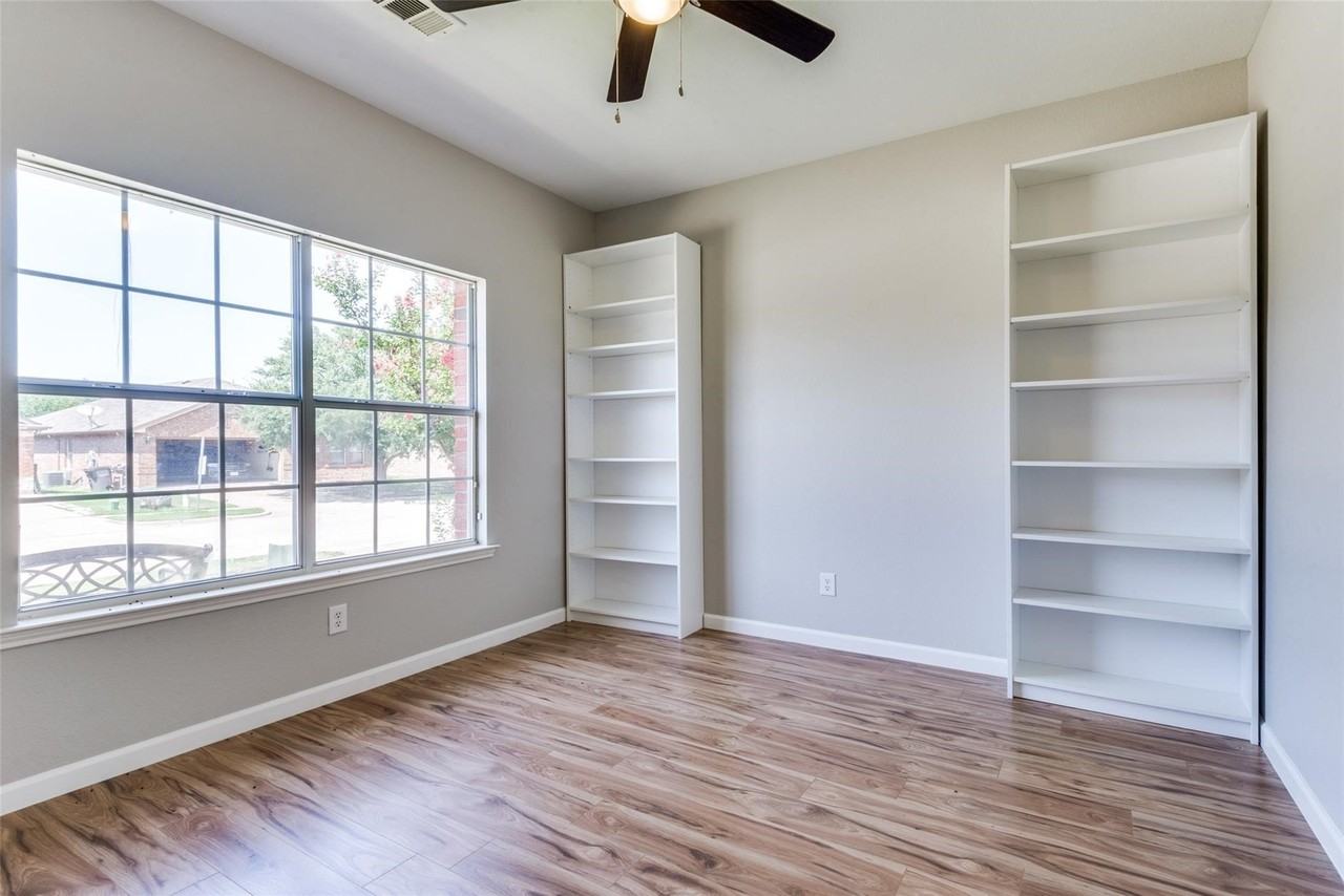 14513 Logan Springs Dr - Photo 3 of 28