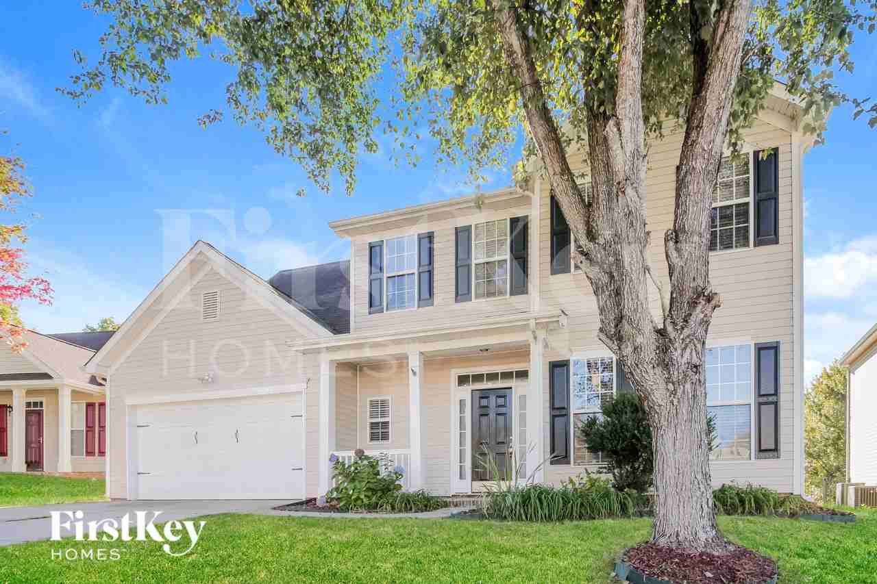 4017 Eastford Ct - Photo 2 of 16