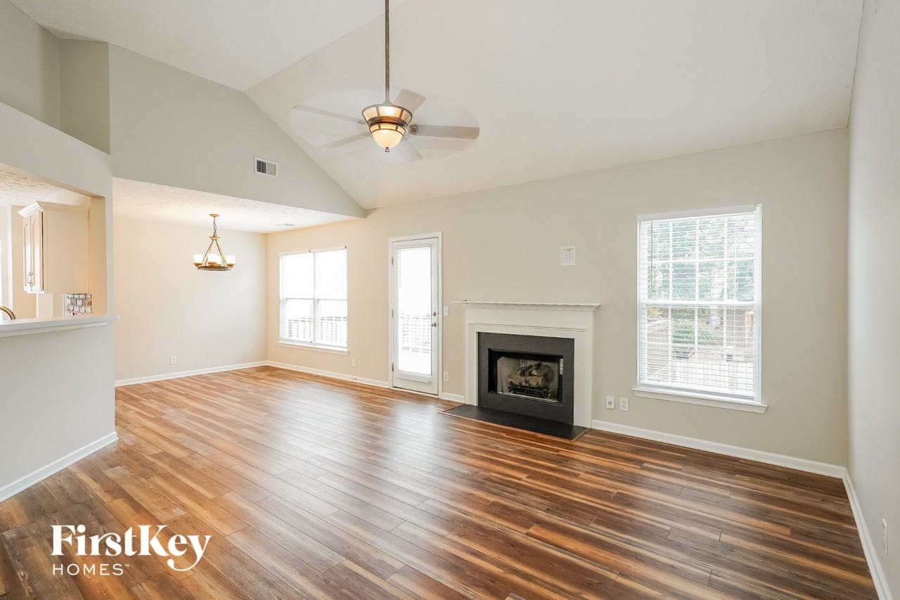 3221 Demetros Ct - Photo 2 of 15