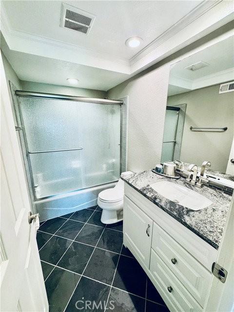 7895 Shell Cir