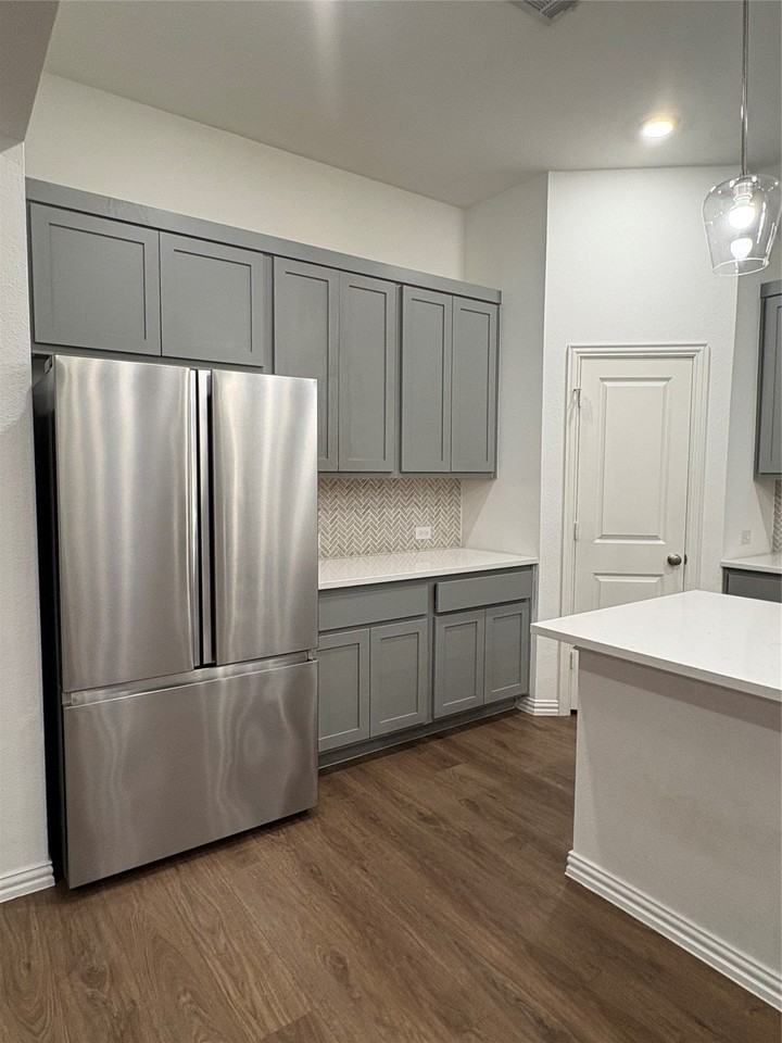 1736 Everglades Dr - Photo 4 of 17