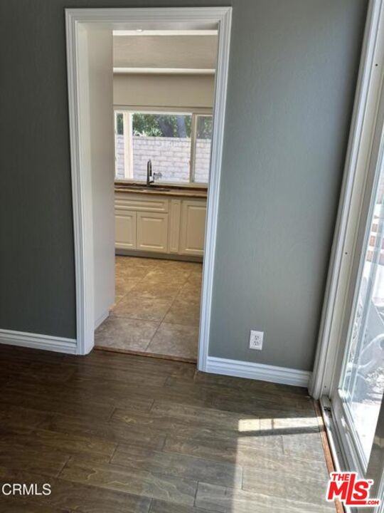 1024 Laguna Ter - Photo 5 of 8