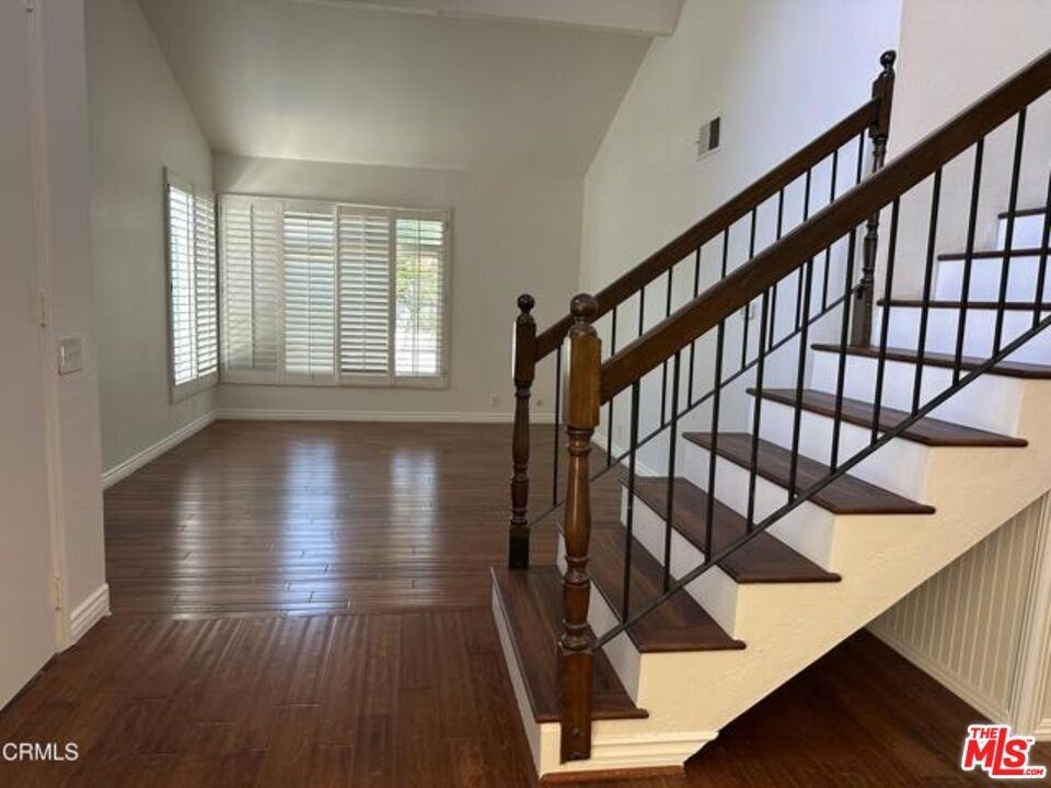 1024 Laguna Ter - Photo 6 of 8