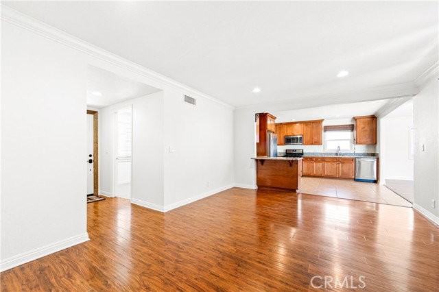 5892 Meadowlark Dr - Photo 2 of 8