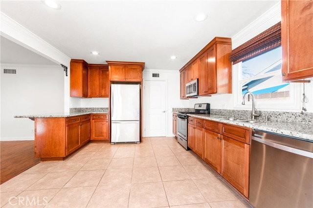 5892 Meadowlark Dr - Photo 5 of 8