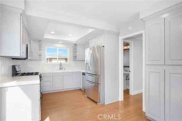 24216 Las Naranjas Dr - Photo 5 of 8