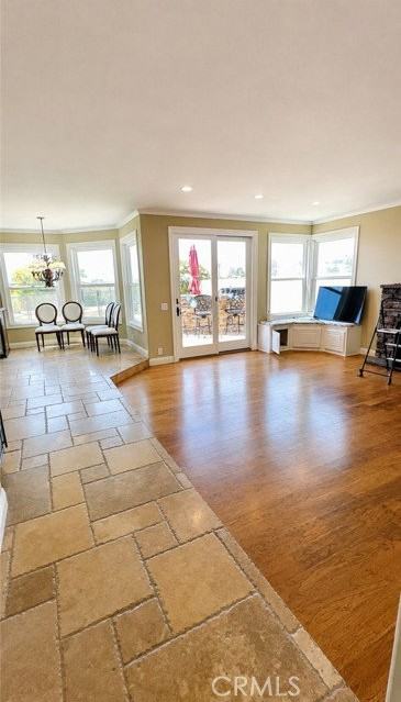 9042 Santiago Dr - Photo 6 of 8