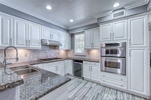 2682 Bungalow Pl - Photo 4 of 8