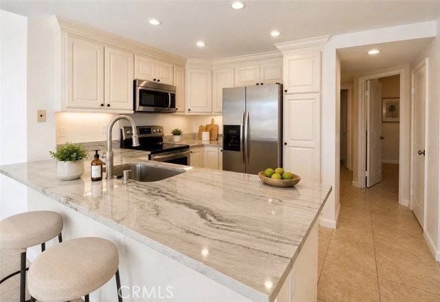 193 Stanford Ct - Photo 5 of 8