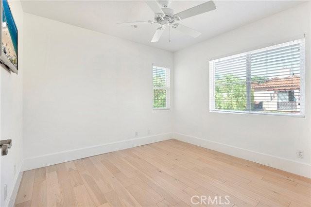 1 Savona Ct - Photo 3 of 8
