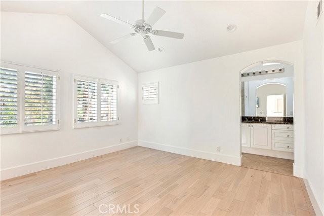 1 Savona Ct - Photo 4 of 8