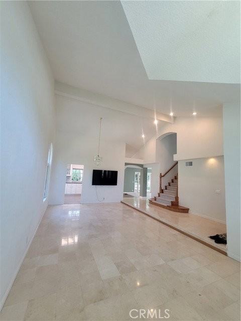 5303 E Big Sky Ln - Photo 5 of 8