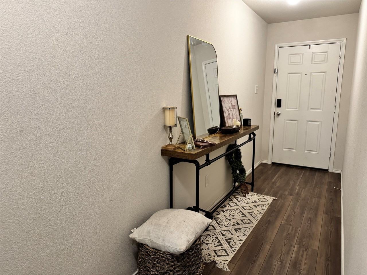 4051 Renee Dr - Photo 4 of 18
