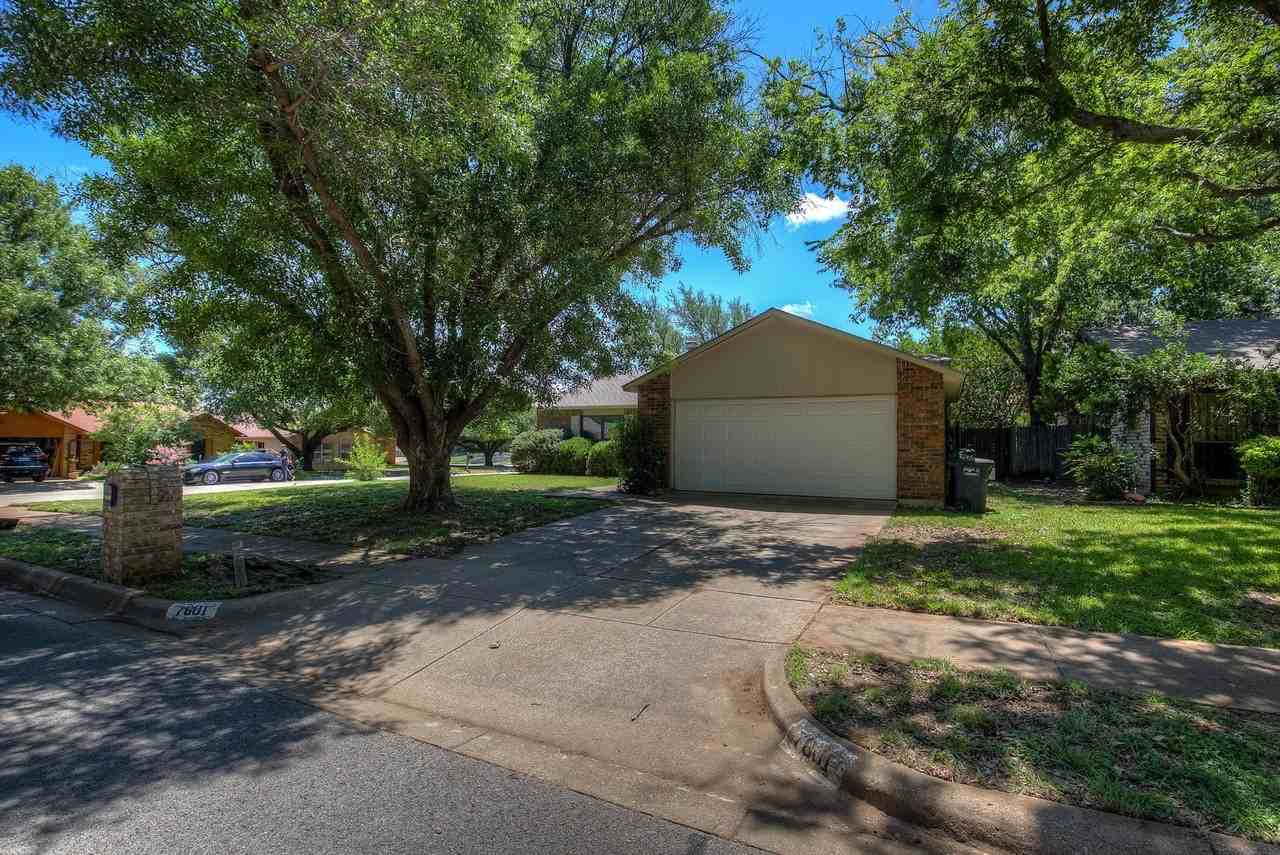 7801 Summerglen Rd - Photo 2 of 40