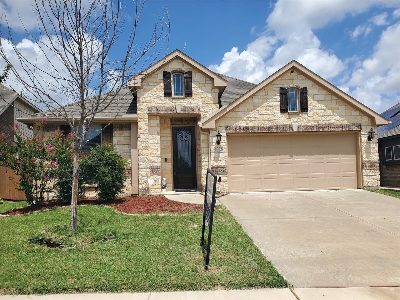 4228 Sweet Clover Ln - Photo 2 of 33