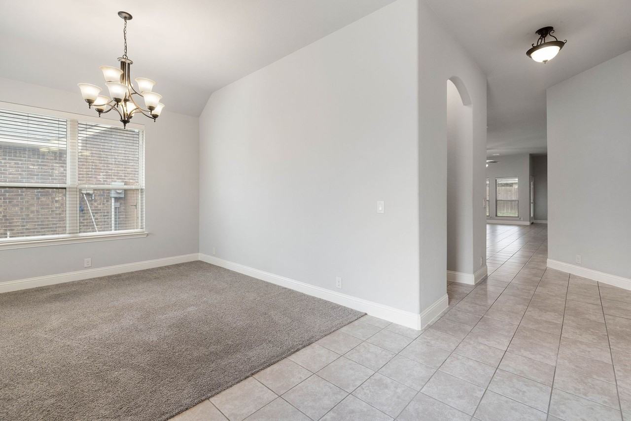4228 Sweet Clover Ln - Photo 7 of 33