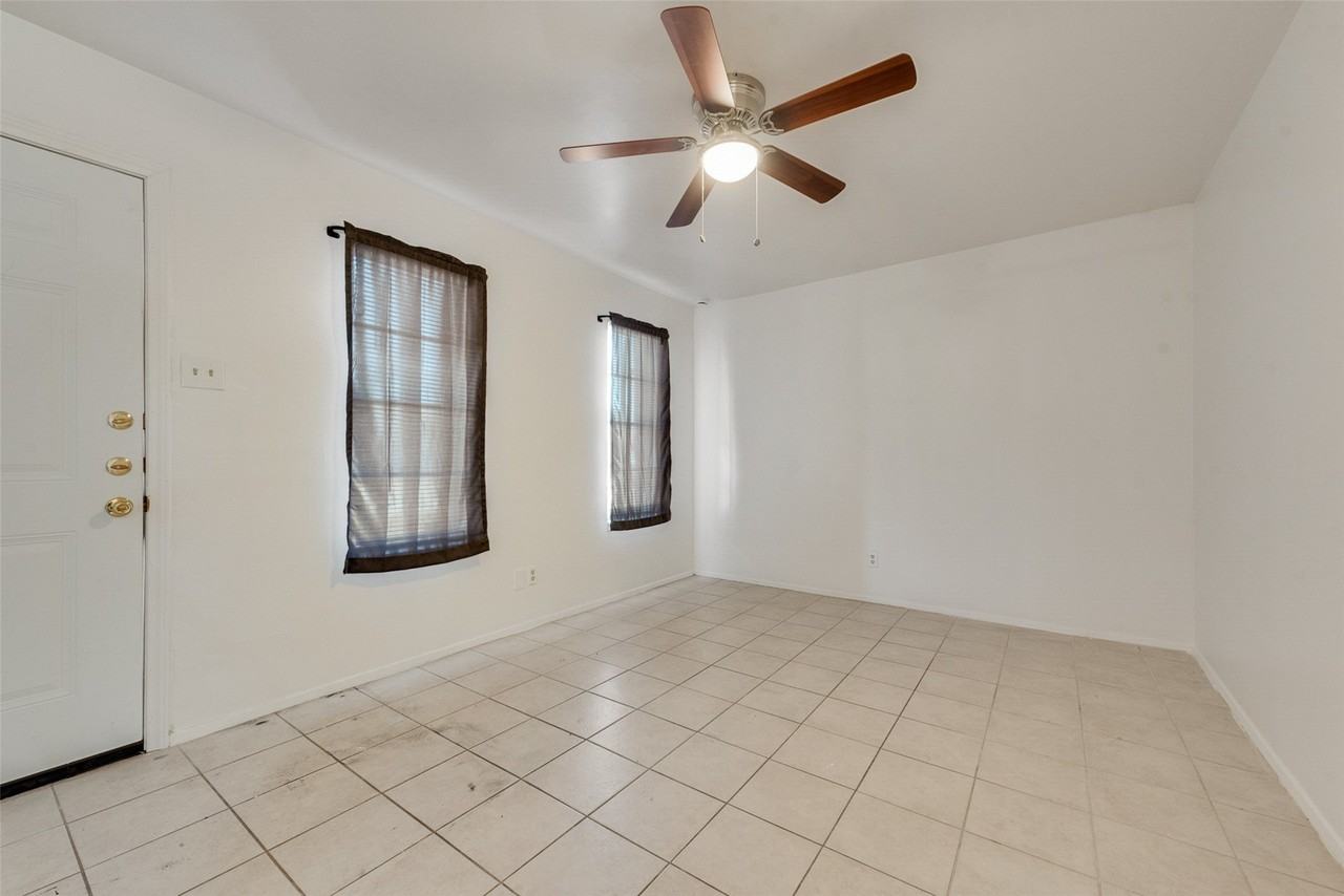 506 N Elm St #A - Photo 5 of 17