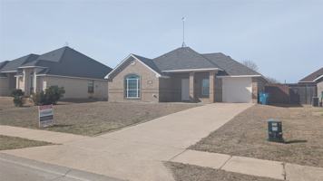 featured image of 623 Antonio Ln