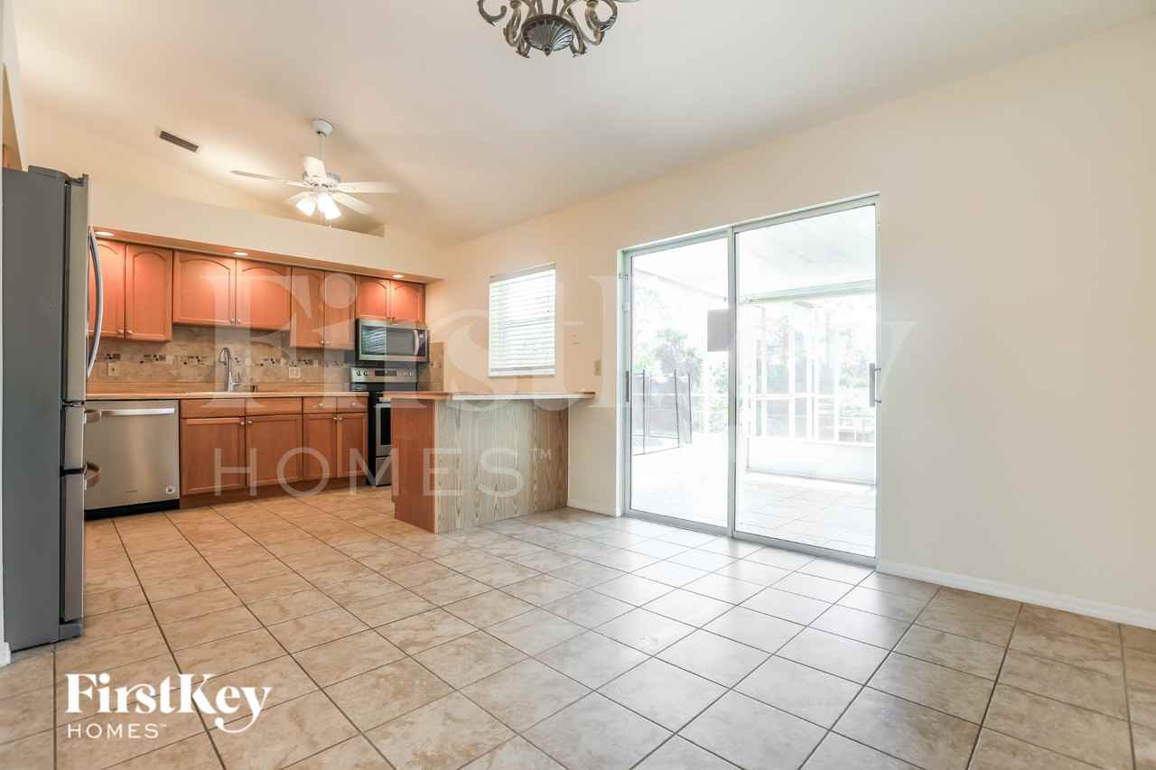 7116 Brandywine Dr - Photo 3 of 17