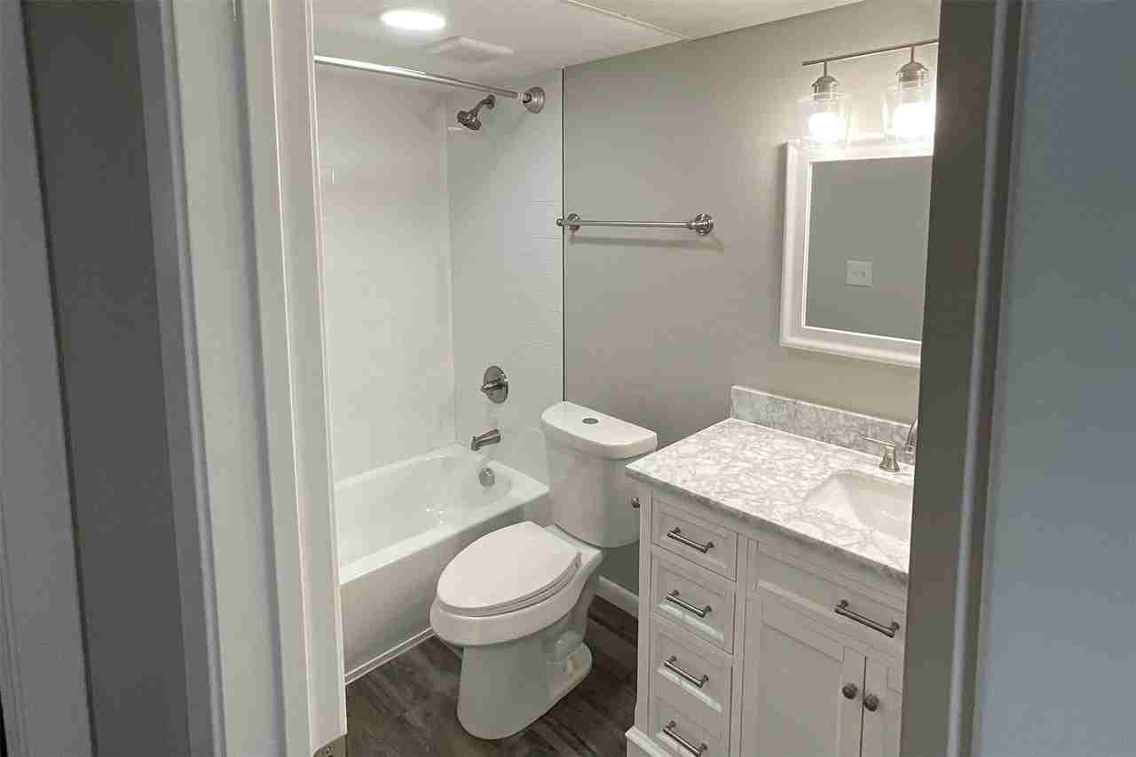 6011 Interstate 30 - Photo 3 of 5