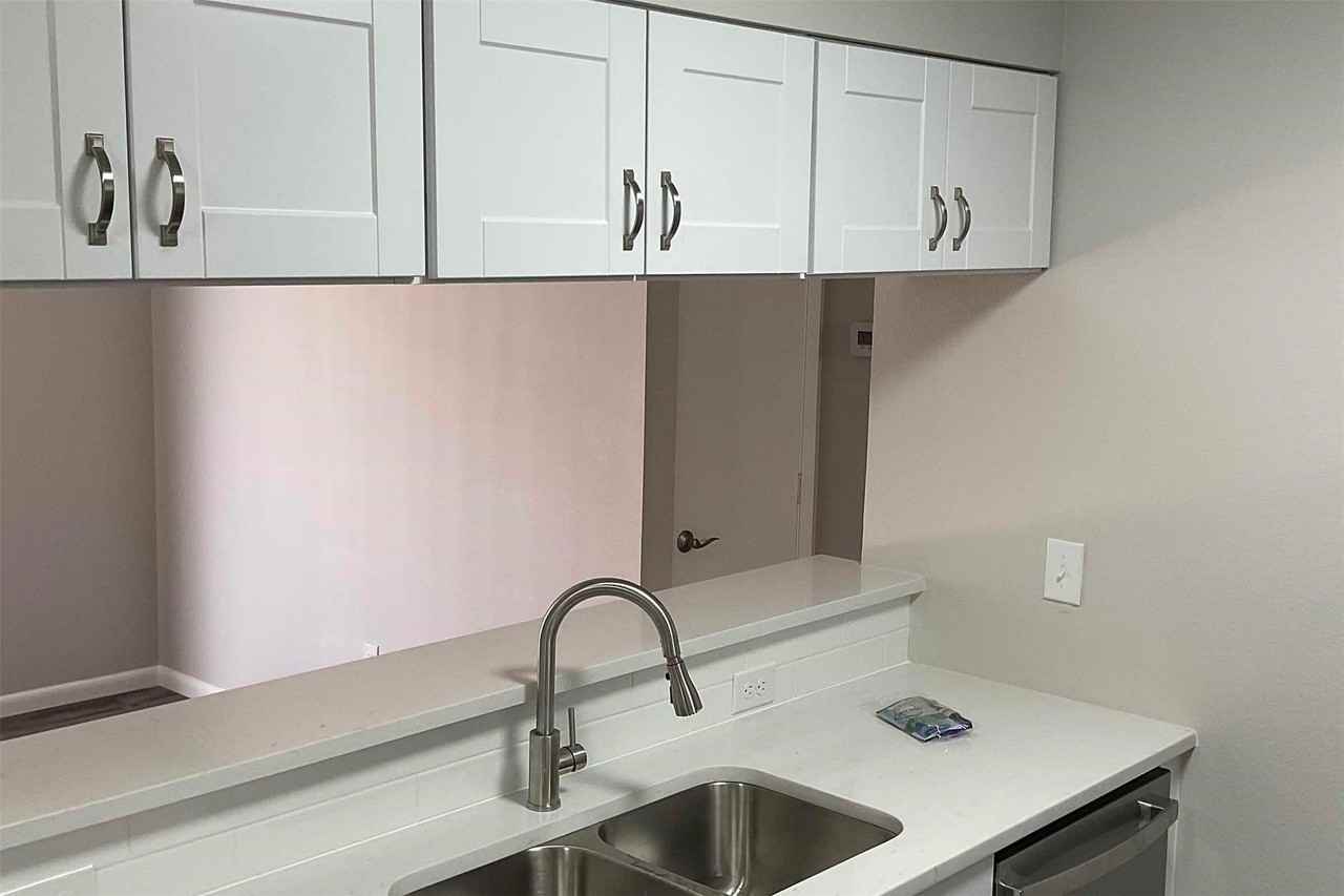 6011 Interstate 30 - Photo 3 of 9